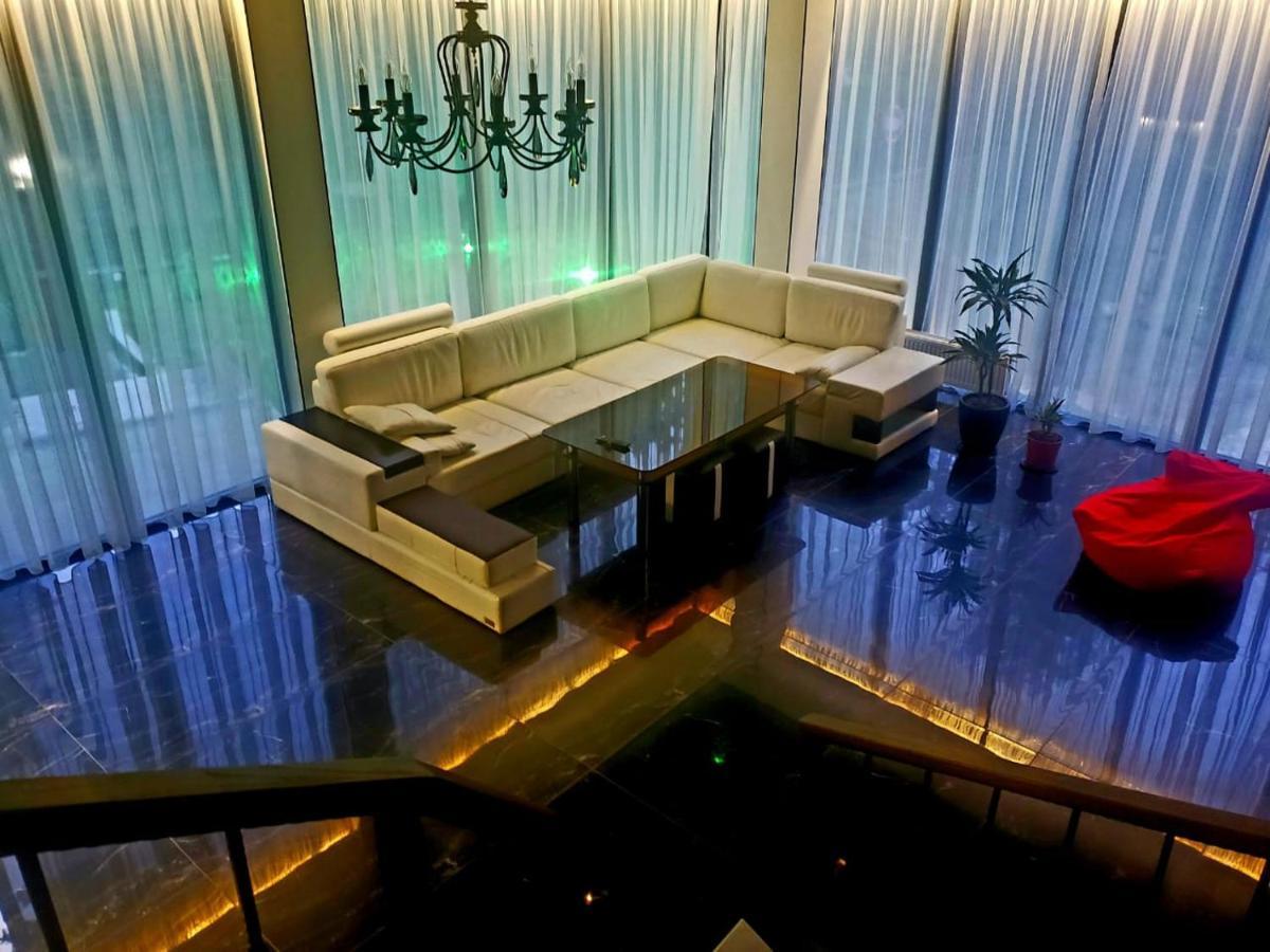 Hotel Evergreen Borjomi Bagian luar foto