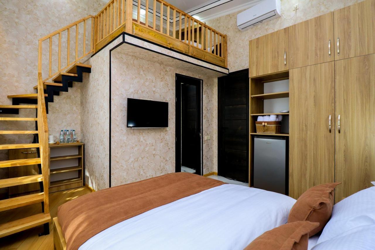 Hotel Evergreen Borjomi Bagian luar foto