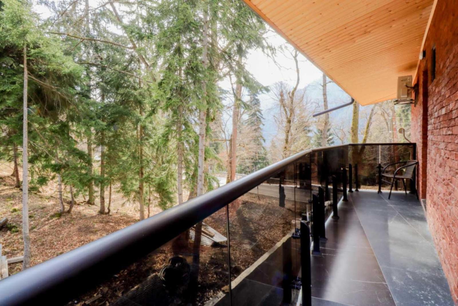 Hotel Evergreen Borjomi Bagian luar foto